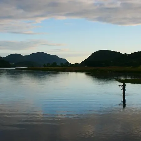 Fosen Fjord Hotell 3*